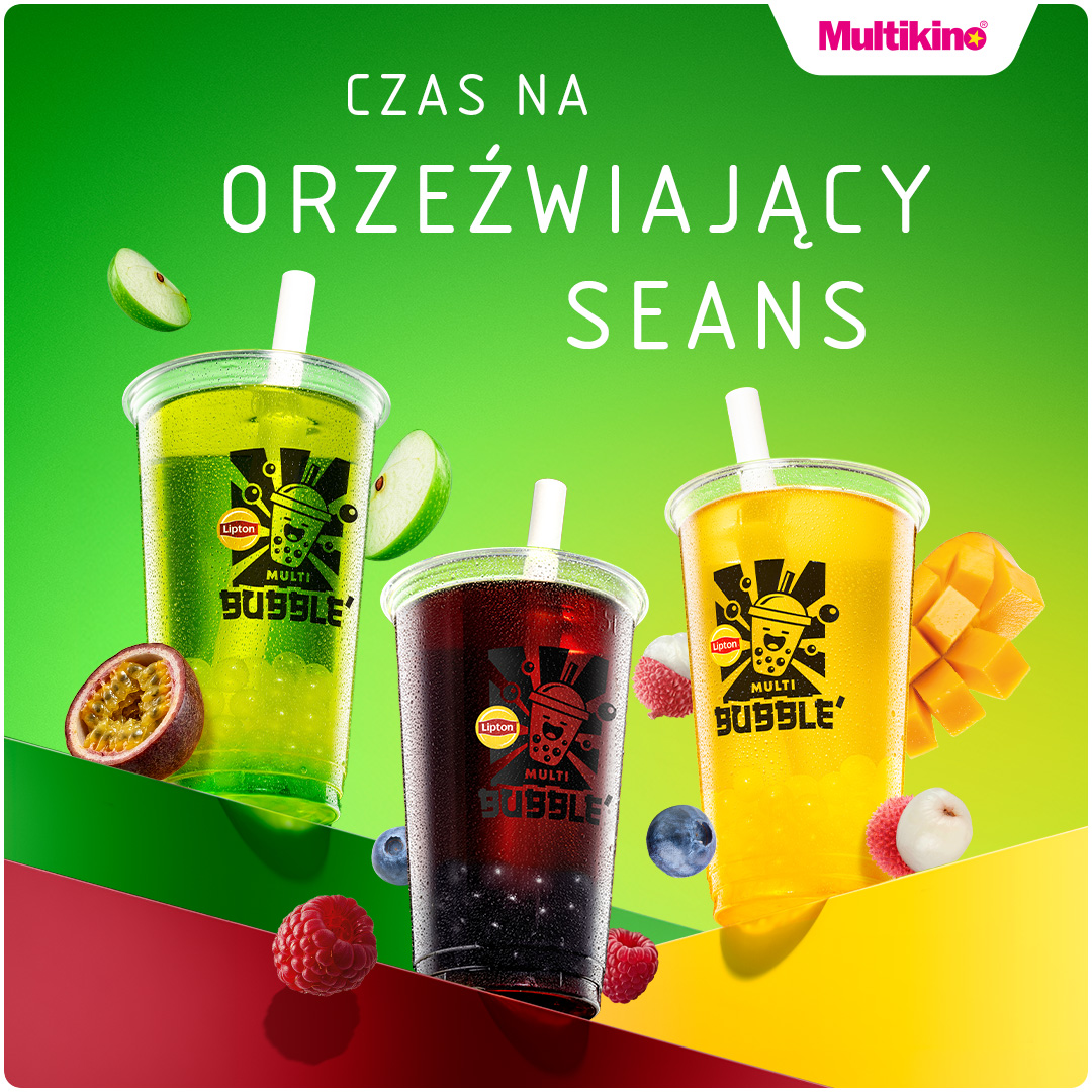 Trzy kubki z napojami bubble tea na kolorowym tle.